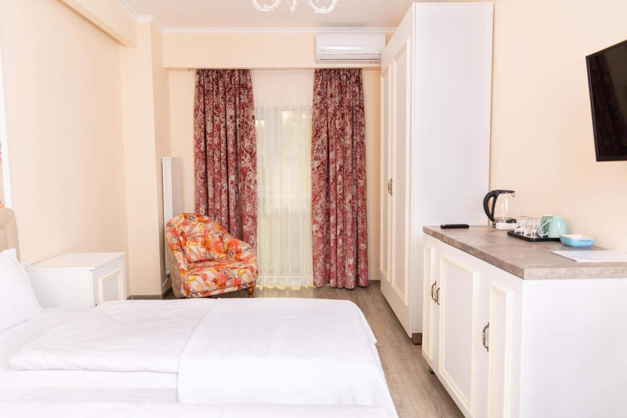 Rose Hotel Vake ティビリシ エクステリア 写真
